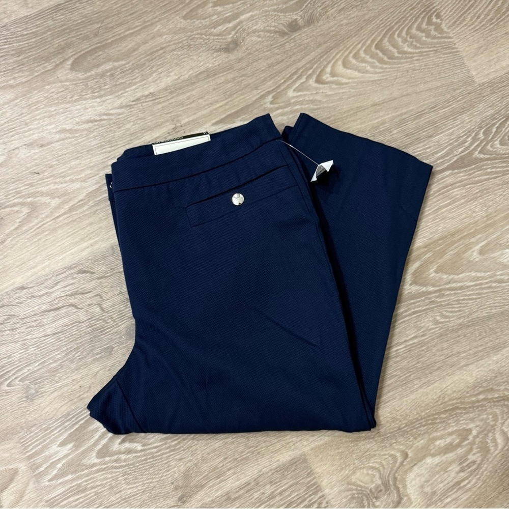 Cato Contemporary Women's Navy Blue Textured Capris Pants Size 14 Casual Coastal